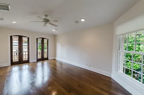 19 N Beach Road Jupiter Island FL 33455