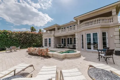 19 N Beach Road Jupiter Island FL 33455