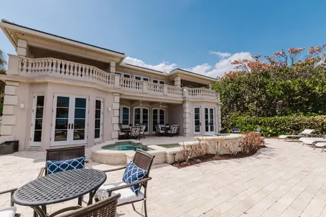 19 N Beach Road Jupiter Island FL 33455