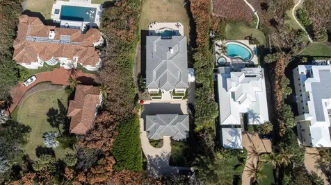 19 N Beach Road Jupiter Island FL 33455