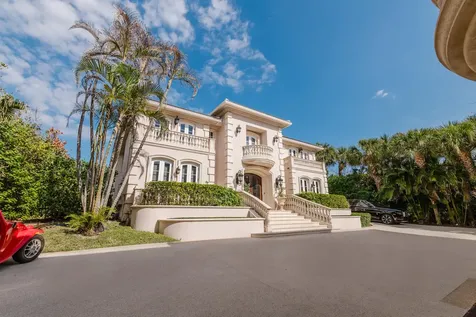 19 N Beach Road Jupiter Island FL 33455