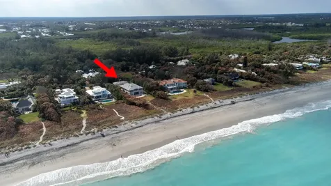 19 N Beach Road Jupiter Island FL 33455