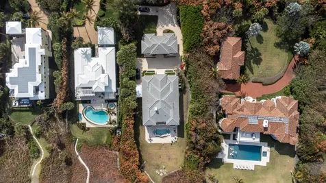 19 N Beach Road Jupiter Island FL 33455