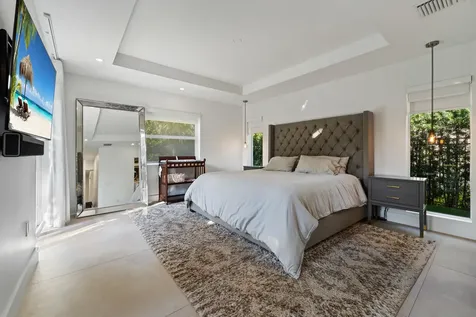 125 Cascade Lane Palm Beach Shores FL 33404