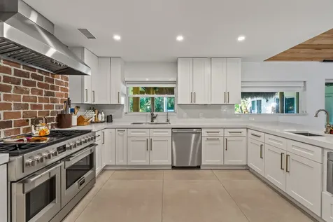 125 Cascade Lane Palm Beach Shores FL 33404
