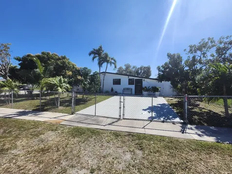 5500 Sw Sw 37th Street Davie FL 33314