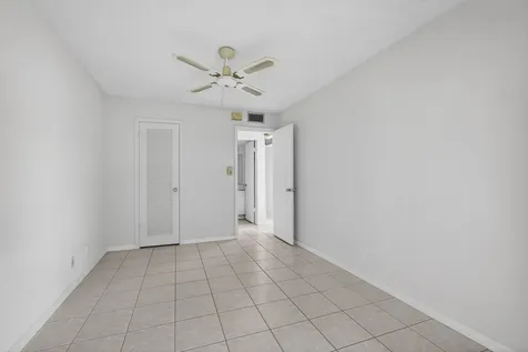 93 Dorchester West Palm Beach FL 33417