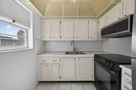 93 Dorchester West Palm Beach FL 33417