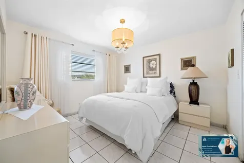 4000 Nw 44th Avenue Lauderdale Lakes FL 33319