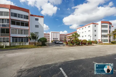 4000 Nw 44th Avenue Lauderdale Lakes FL 33319