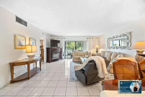 4000 Nw 44th Avenue Lauderdale Lakes FL 33319