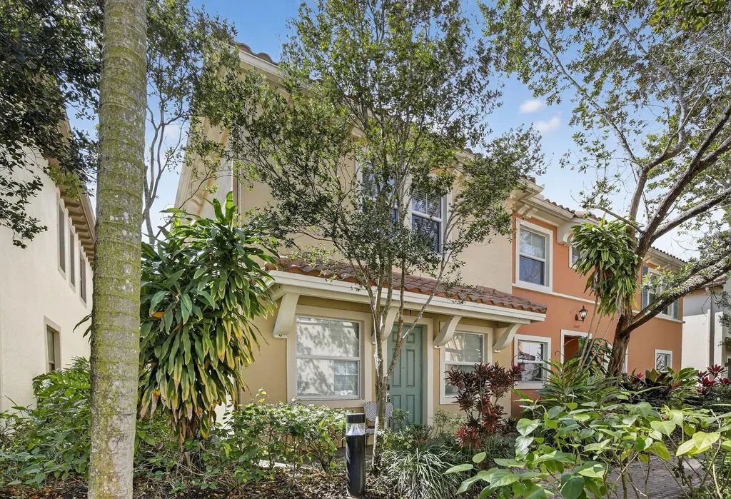 12631 Nw 32nd Place Sunrise FL 33323