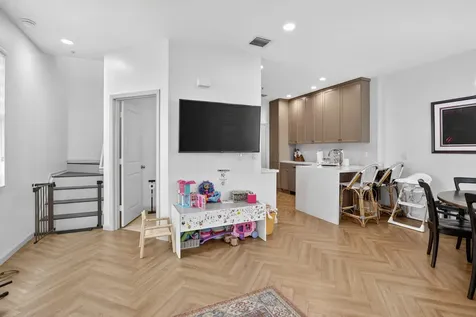 12631 Nw 32nd Place Sunrise FL 33323