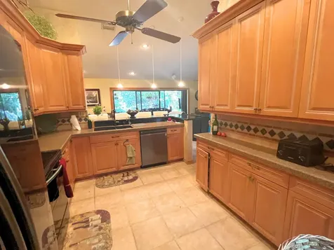 7300 NW 44th Terrace Coconut Creek FL 33073