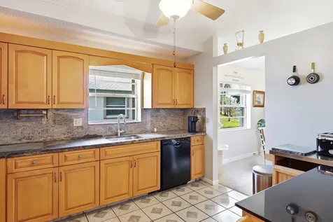 5462 Mariesa Avenue West Palm Beach FL 33417
