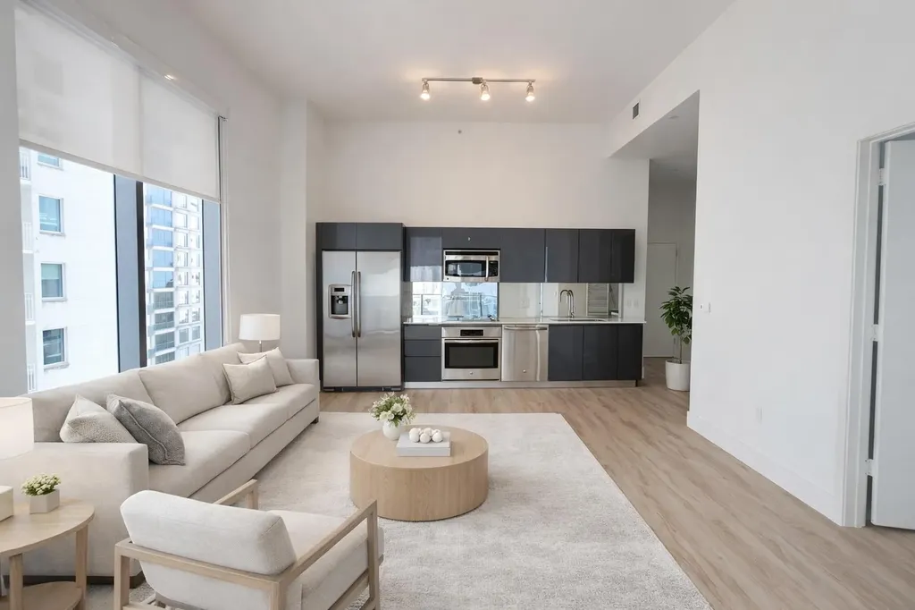 31 SE 6th Street Miami FL 33131