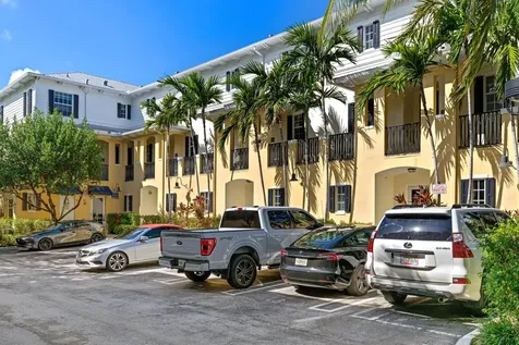 1970 S Dixie Highway West Palm Beach FL 33401