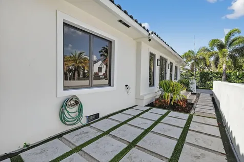 326 Palmetto Street West Palm Beach FL 33405