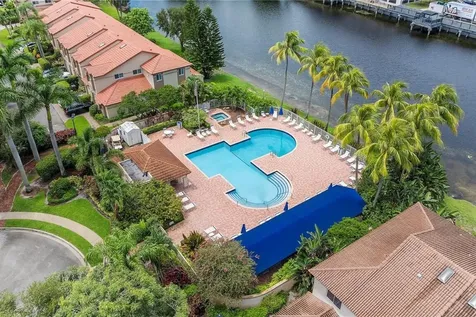 6800 Via Regina Boca Raton FL 33433