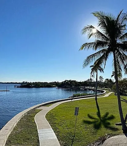 208 S Lakeside Drive Lake Worth Beach FL 33460