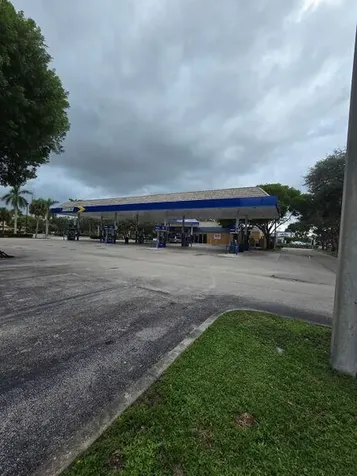 1009 N State Road 7 Royal Palm Beach FL 33411