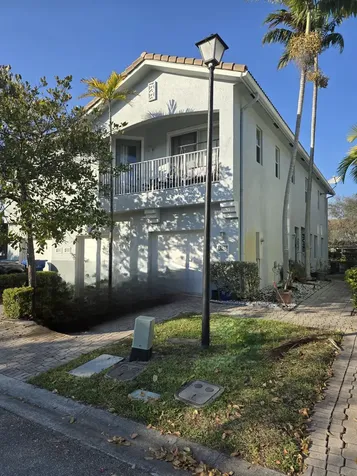 3037 Laurel Ridge Circle Riviera Beach FL 33404