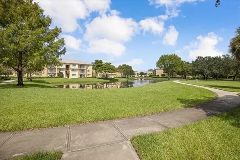 200 Crestwood Court Royal Palm Beach FL 33411