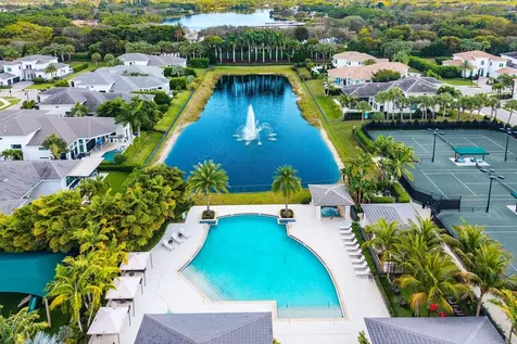 6950 NW 26th Way Boca Raton FL 33496