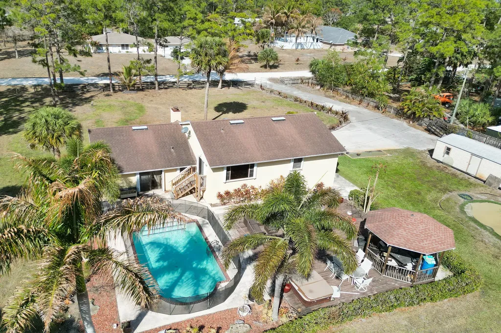 16974 Glasgow Drive The Acreage FL 33470