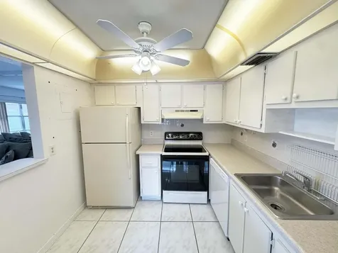 379 Saxony H Delray Beach FL 33446