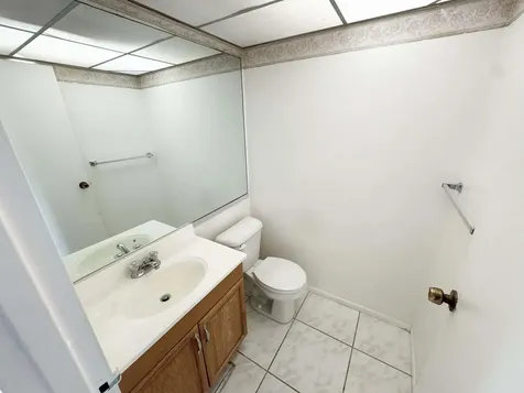 379 Saxony H Delray Beach FL 33446