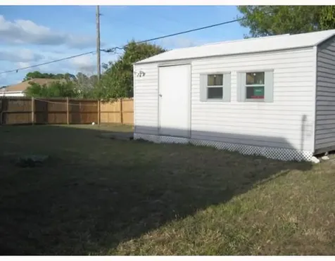 1901 Se Dock Street Port Saint Lucie FL 34952
