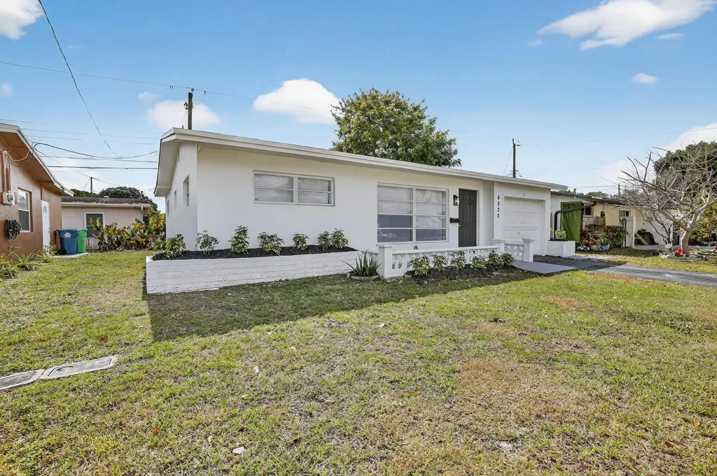 6820 Nw 29th Court Sunrise FL 33313