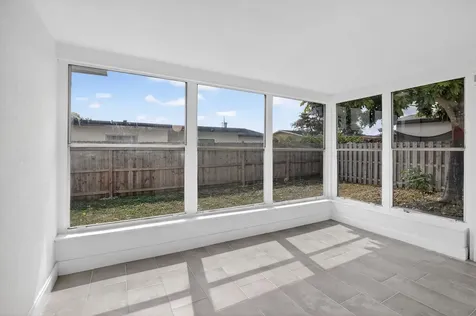 6820 Nw 29th Court Sunrise FL 33313