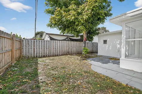 6820 Nw 29th Court Sunrise FL 33313