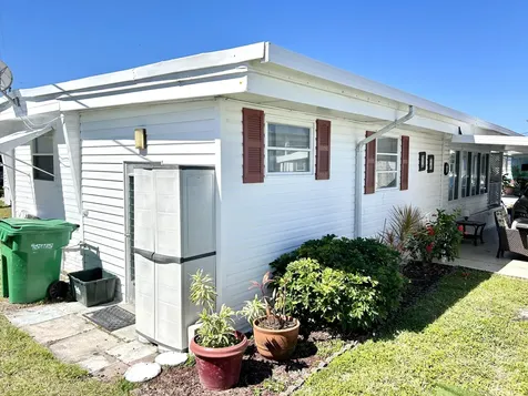 3332 Broadway Street Hollywood FL 33021