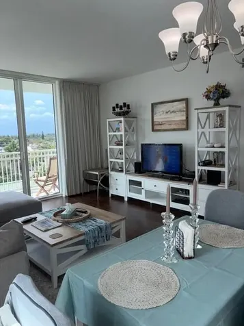 400 N Federal Highway Boynton Beach FL 33435