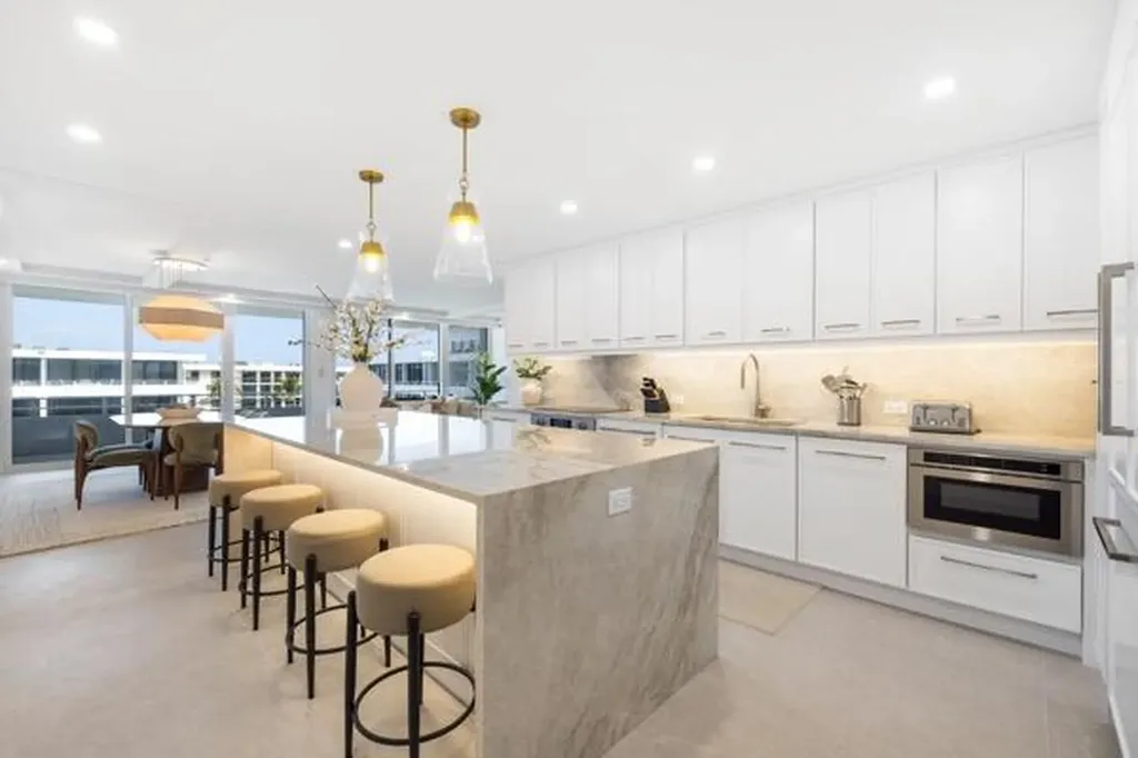 2784 S Ocean Boulevard Palm Beach FL 33480