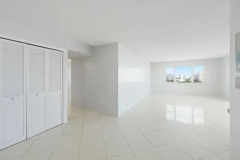 1200 Hibiscus Avenue Pompano Beach FL 33062