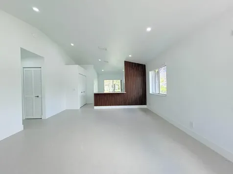 20841 NW 1st Street Pembroke Pines FL 33029