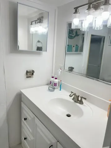 1325 S 33 Road Hollywood FL 33021