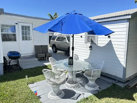 1325 S 33 Road Hollywood FL 33021