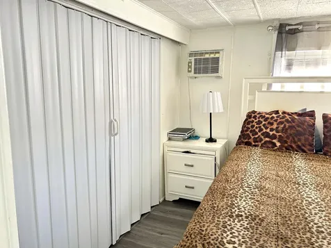 1325 S 33 Road Hollywood FL 33021