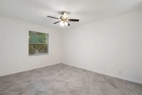 2055 46th Avenue Vero Beach FL 32966