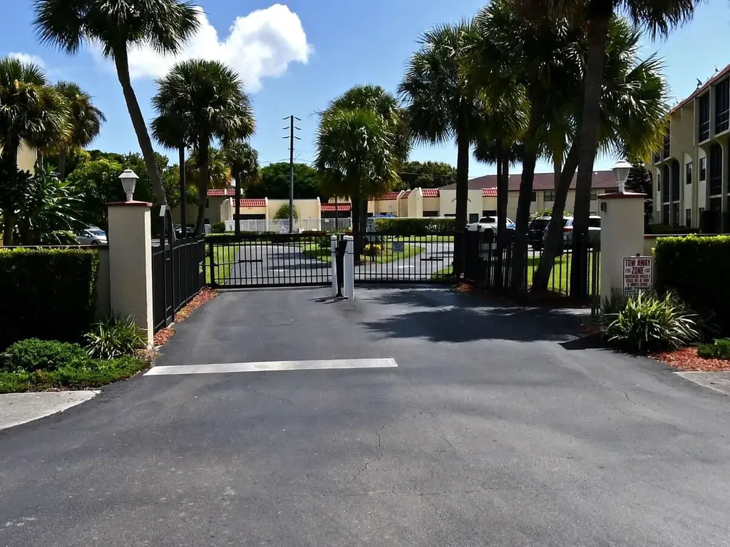 2050 Oleander Boulevard Fort Pierce FL 34950