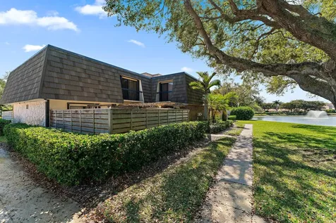 1116 11th Terrace Palm Beach Gardens FL 33418