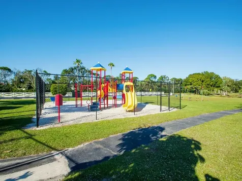 615 19th Street Vero Beach FL 32962