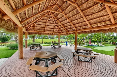 263 Ventnor R Deerfield Beach FL 33442