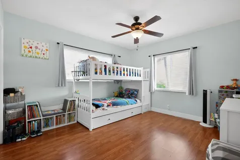 301 Se 3rd Street Deerfield Beach FL 33441