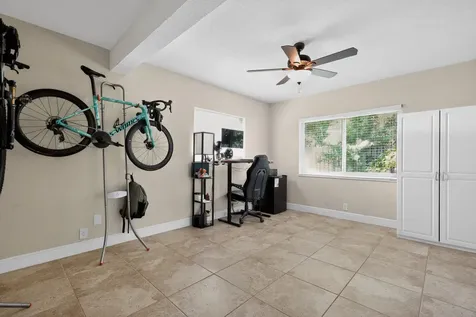 301 Se 3rd Street Deerfield Beach FL 33441
